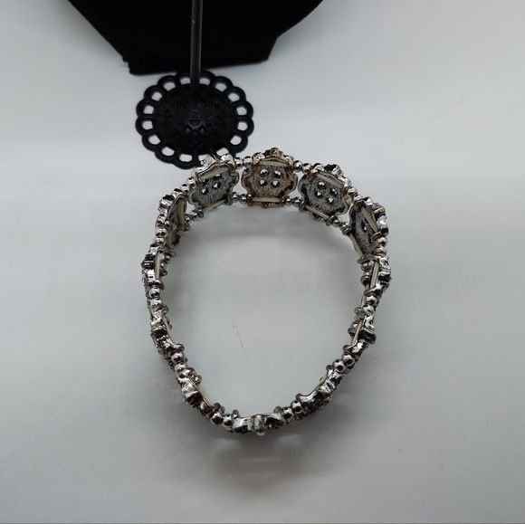 Plunder Designs Necklace Bracelet Earrings Honeysuckle Set Silver Rhinestones - Picture 9 of 12